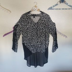 Blk N Wht Polk a dots!